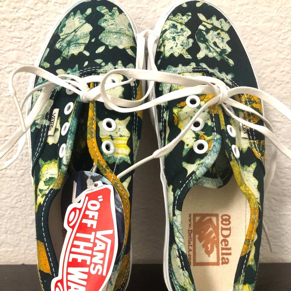 VANS Della Green/Yellow Women Size 6.5/Mens Size 5